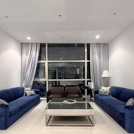 Entire Apartment - Marina - Spacious And Perfect Location Dubai Ngoại thất bức ảnh